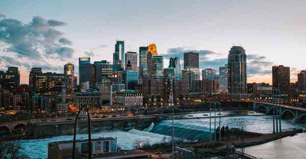 有趣的互动游戏幼儿园_有趣的互动游戏