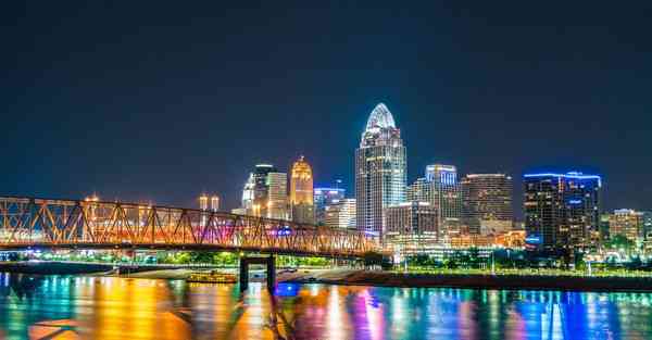 触摸互动墙_触摸屏笔记本