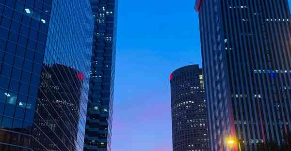 展厅大小_展厅大气办公桌